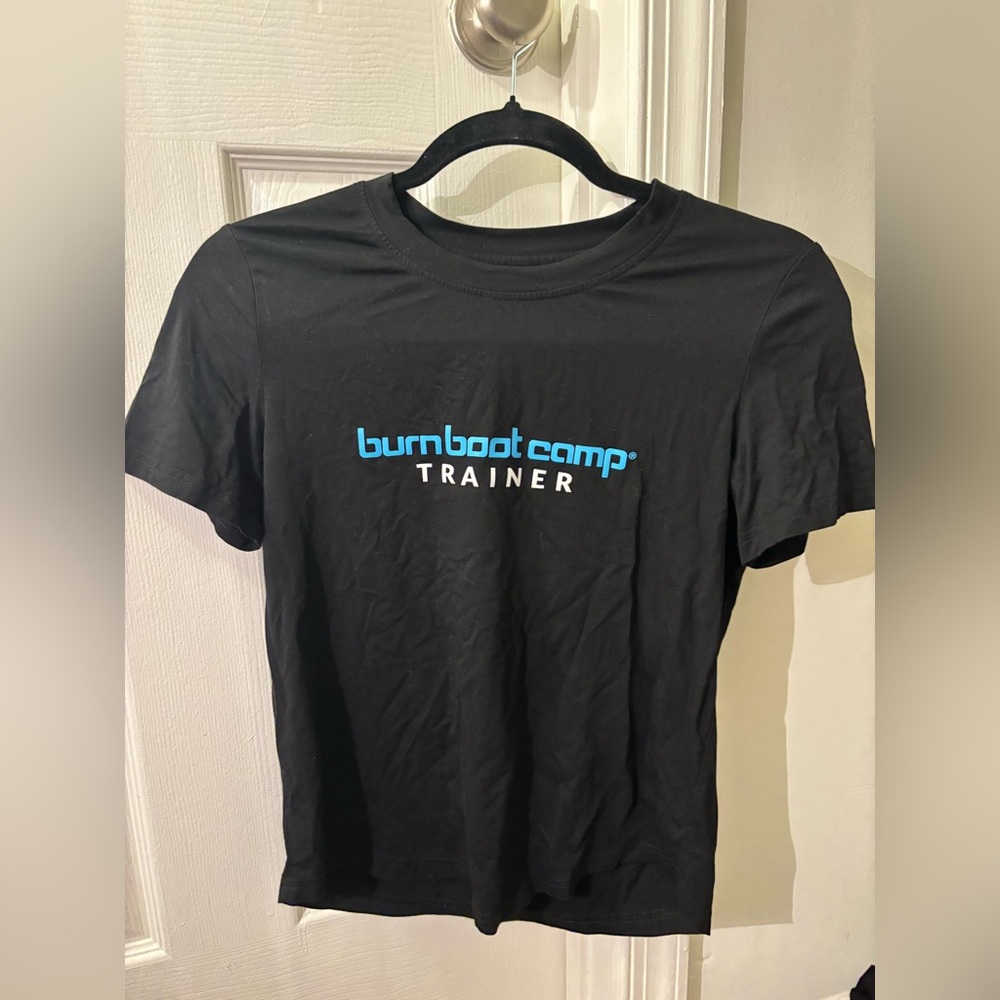 Burn Boot Camp Trainer shirt - size Small